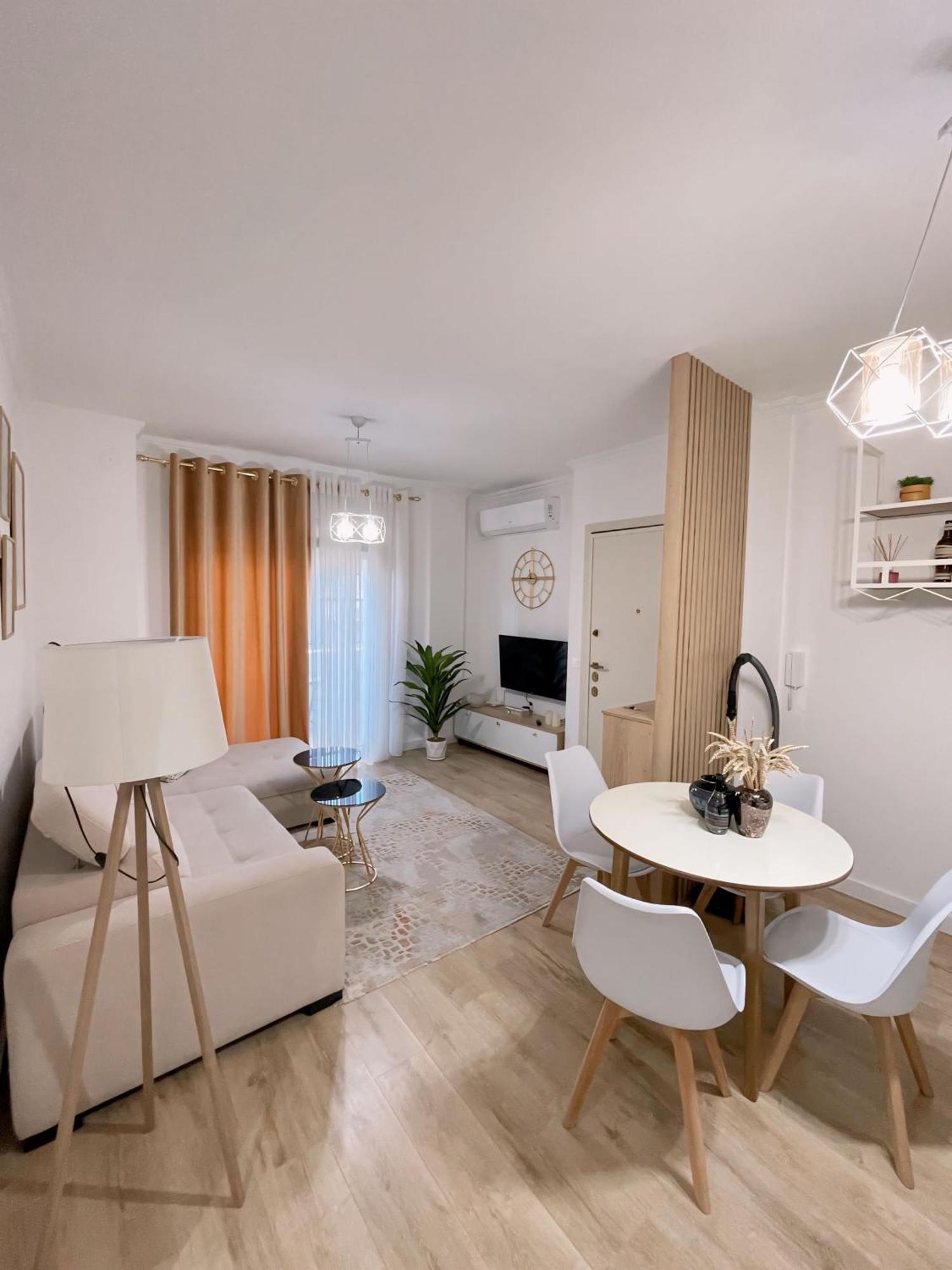 Kesa Apartment Korce Exterior photo